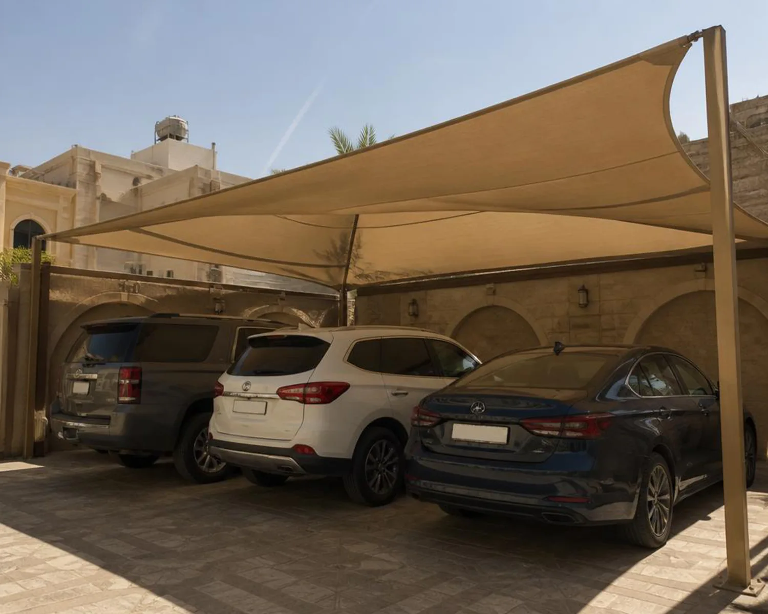 مظلات سيارات وحدائق في جدة
